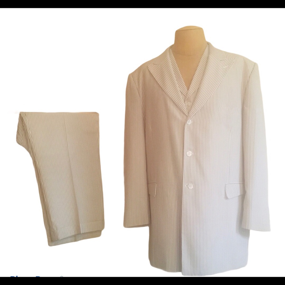 Falcons Men’s 3-Piece Seersucker Suit
